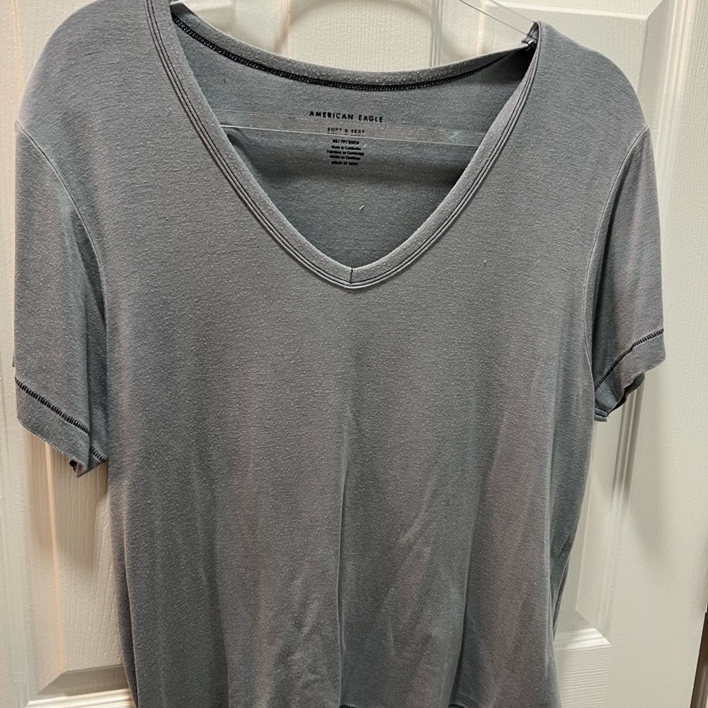 American Eagle Outfitters Women's Gray V-Neck Top